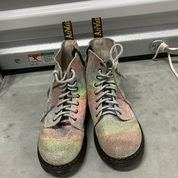 DR. MARTENS Pascal 1460 Iridescent Rainbow Lace Up Unicorn Suede Combat Boots 5 - Picture 5 of 9